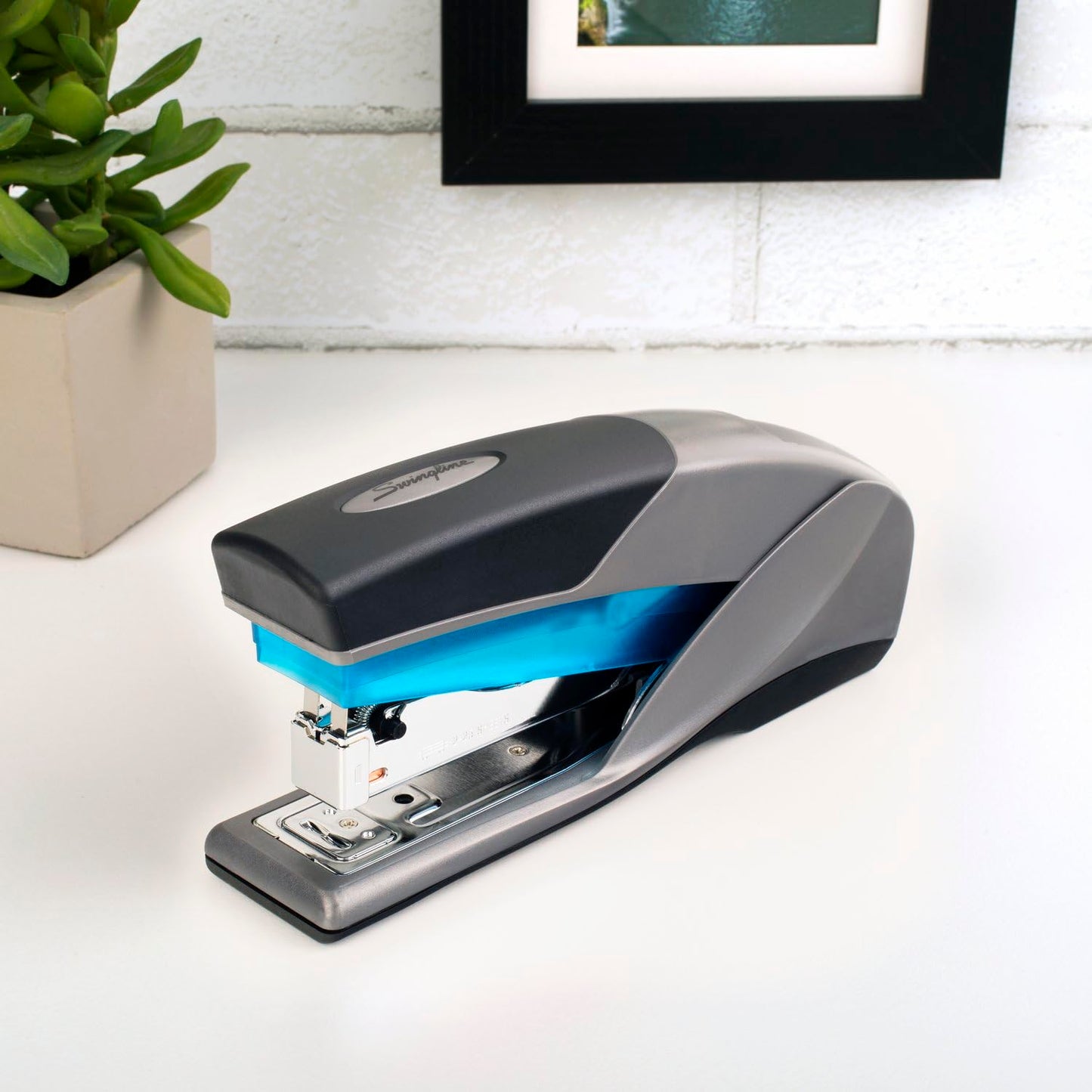 Swingline Stapler, 25 Sheet Capacity, Optima 25, Jam Free, Reduced Effort, Soft Grip, Blue and Gray (66404)