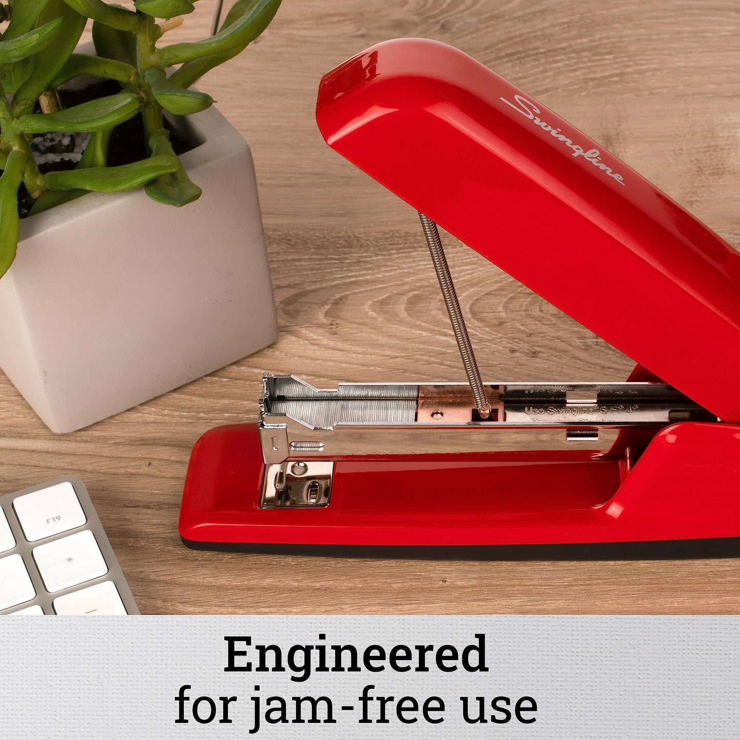 Swingline Stapler, 30 Sheet Capacity, 747 Business Stapler, Jam Free, Metal, Rio Red (74736)